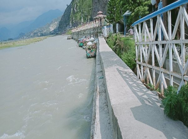 NON ADP-CONSTRUCTION OF FLOOD PROTECTION WALL AT FIZA GHAT PARK, DISTRICT SWAT., Visited By M&E Team Malakand  Division, Swat